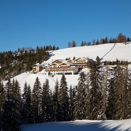 Kraeuterhotel Zischghof Obereggen Luaran gambar